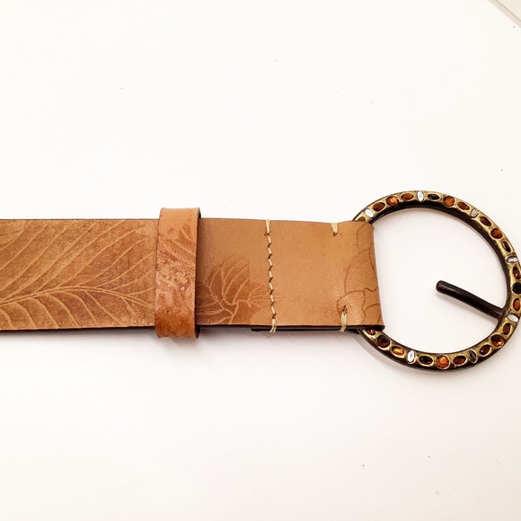 {Chico’s} Embellished Leather Belt - Picture 4 of 16